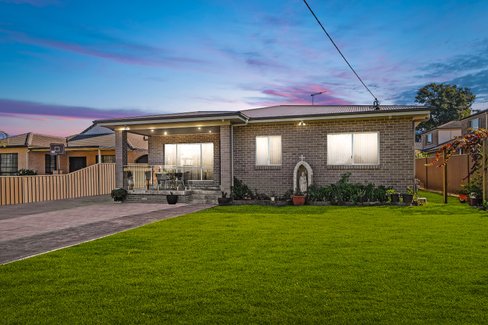 23 Coolaroo Crescent, LURNEA NSW 2170