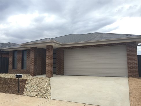 23 Daisy Street, HUNTLY VIC 3551