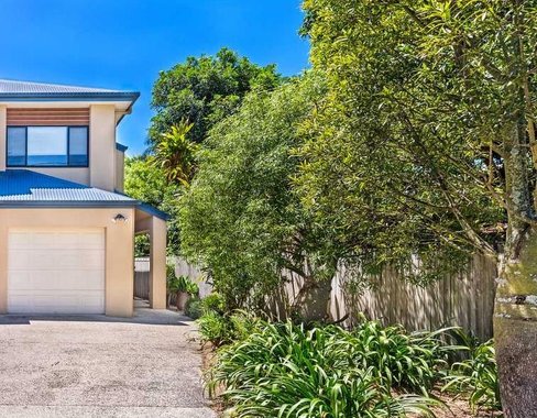 2/3 Dowling Drive, SOUTHPORT QLD 4215