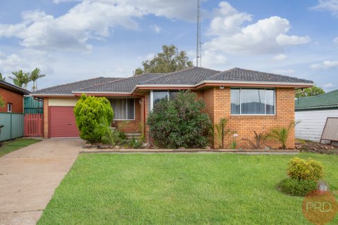 23 Dunkley Street, RUTHERFORD NSW 2320