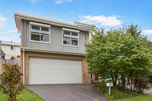 23 Grainger Parkway, FLINDERS