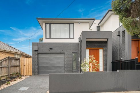 23 Kneale Drive  Box Hill North 3129