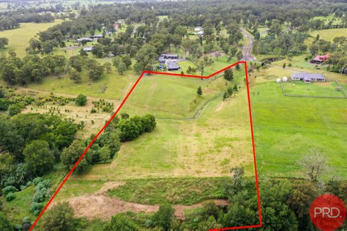 23 Nirvana Close, VACY NSW 2421