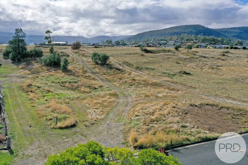 23 Oakdale Road, NEW NORFOLK TAS 7140