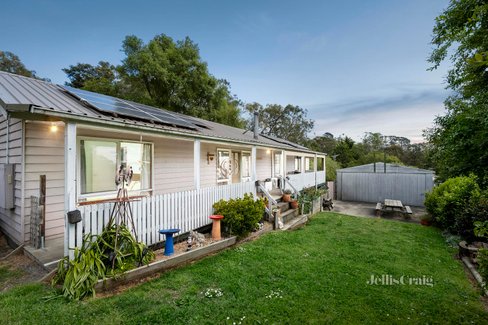 23 Omonia Drive Badger Creek 3777