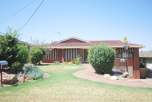 23 Panorama Street, KOORINGAL NSW 2650