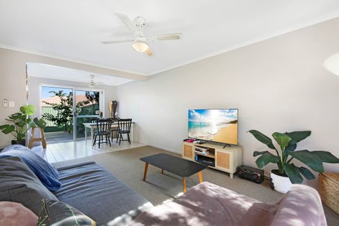 2/3 Pontoon Place, Varsity Lakes QLD 4227