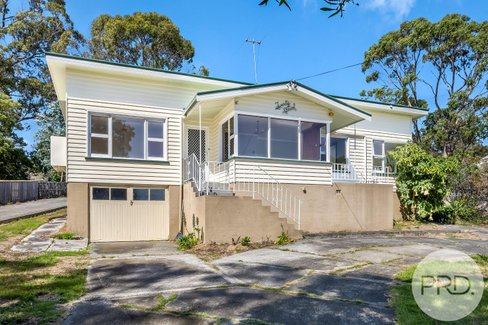 23 Rialannah Road, MOUNT NELSON TAS 7007