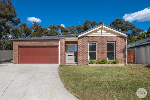 23 Shakespeare Avenue, MOUNT HELEN VIC 3350