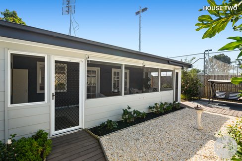 2/3 Sunset Boulevard, SOLDIERS POINT