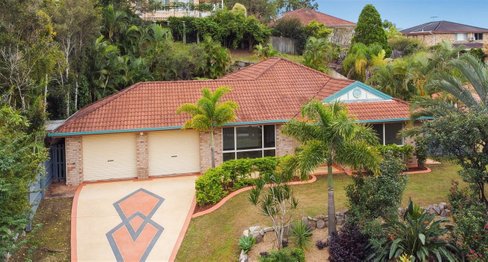 23 Thomas Pl, UPPER KEDRON QLD 4055