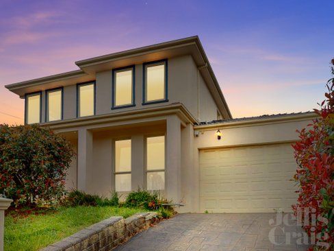 23 Viewhill Road Balwyn North 3104