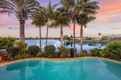 23 Wedgebill Parade, Burleigh Waters QLD 4220