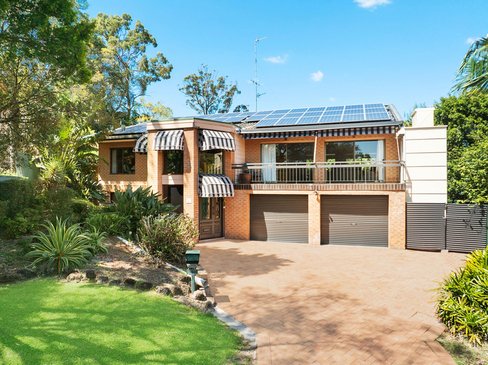 23 Winani Drive, ASHMORE QLD 4214