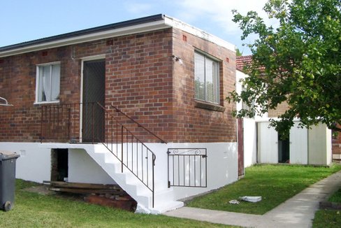 2/30 Percival Street, CARLTON NSW 2218