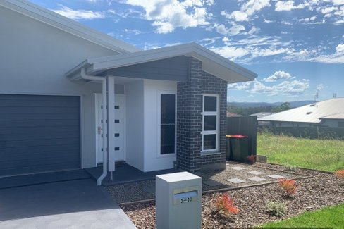 2/30 Pioneer Drive, Morisset NSW 2264