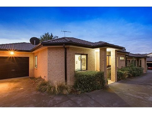 2 30 Snell Grove Pascoe Vale 3044