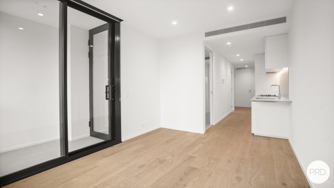 2301/70 Southbank Boulevard, SOUTHBANK VIC 3006