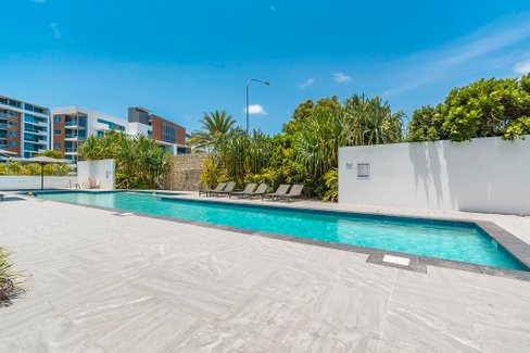 2302/397 Christine Avenue, VARSITY LAKES QLD 4227