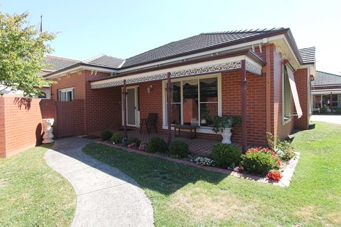 2/307 Wendouree Parade, LAKE WENDOUREE VIC 3350