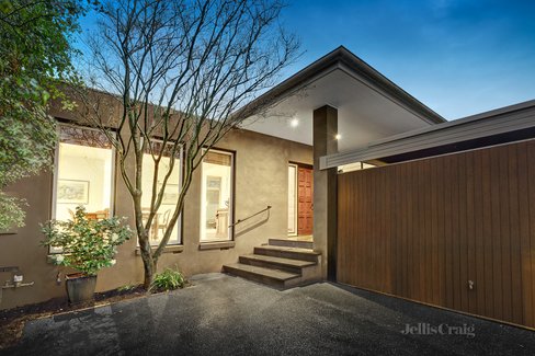 2/31 King Street Camberwell 3124