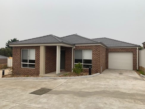 2/31 Meadowvale Drive Grovedale 3216