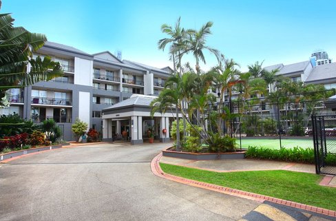 23/1 Paradise Island, SURFERS PARADISE QLD 4217