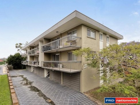 2/31 Wickham Street, NEWMARKET QLD 4051