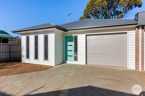 2/311 Palmerston Street, BUNINYONG VIC 3357