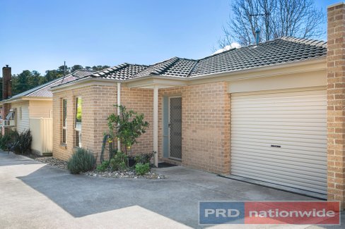 2/314 Humffray Street North, BROWN HILL VIC 3350