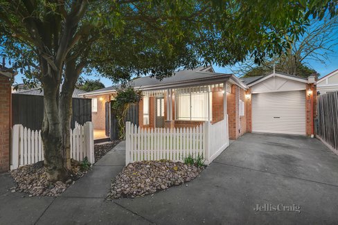 2/317 Springvale Road Forest Hill 3131