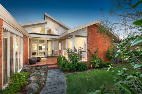 2/32 Clifton Road Hawthorn East 3123