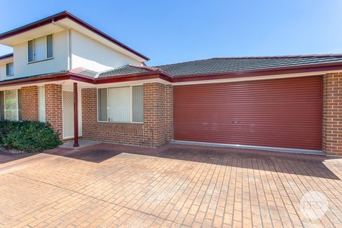 2/32 First Street, KINGSWOOD NSW 2747