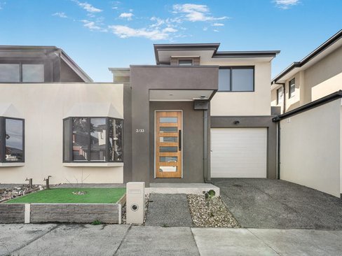 2 33 Spurr Street Craigieburn 3064