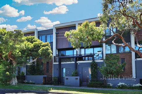 2/338 Burwood Highway Burwood 3125