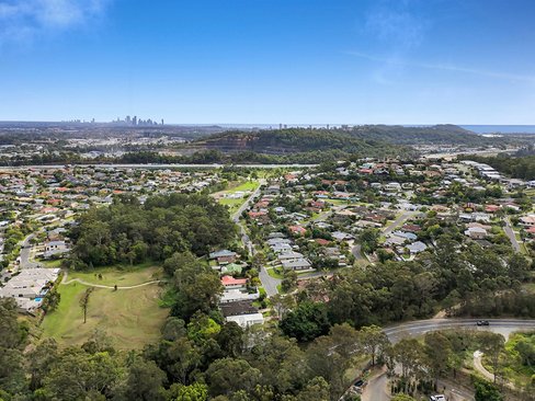 2/35 Cowell Drive, Burleigh Heads QLD 4220