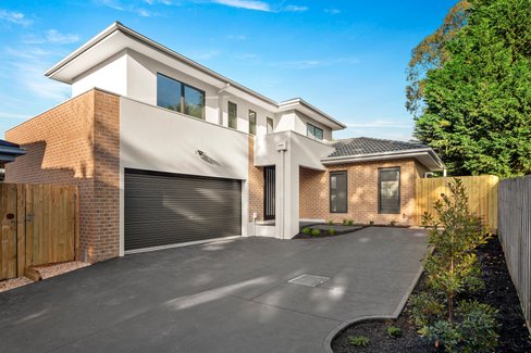 2/35 Lyons Road Croydon North 3136