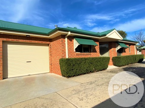 2/355 Wilson Street, EAST ALBURY NSW 2640