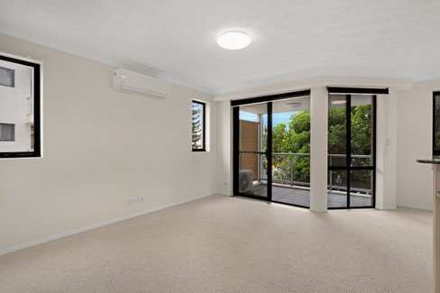 23/6 Fifth Avenue, Burleigh Heads QLD 4220