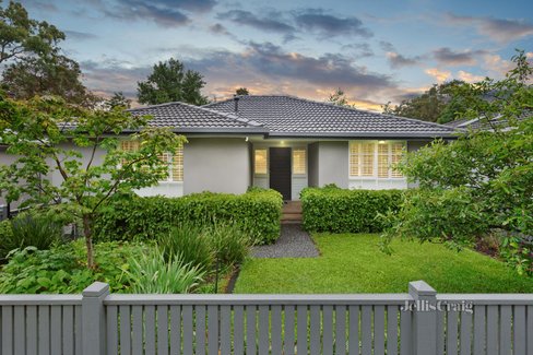 2 37 The Avenue Blackburn 3130