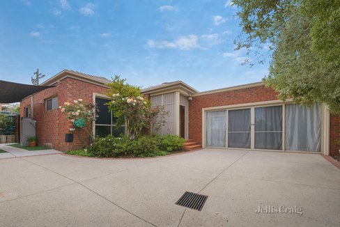 2/38 Doynton Parade Mount Waverley 3149