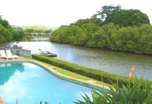 238 Nineteenth Avenue, ELANORA QLD 4221