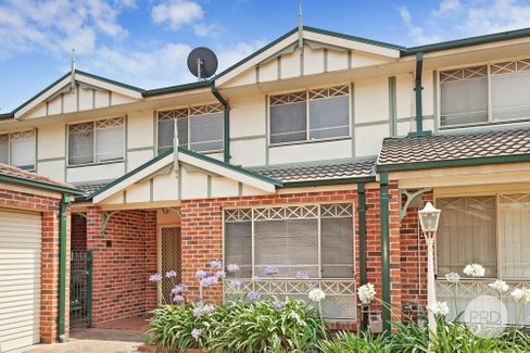 2/39-41 Preston Street, JAMISONTOWN NSW 2750