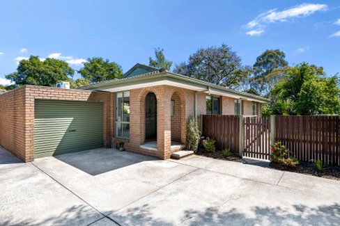 2 39 Cameron Road Croydon 3136