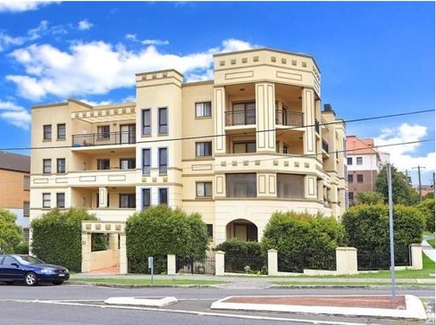 2/39 West Street, HURSTVILLE NSW 2220