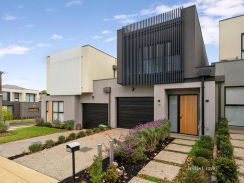 23A Buckingham Crescent Doncaster 3108