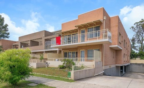 2/4-6 Freeman St, WARWICK FARM NSW 2170