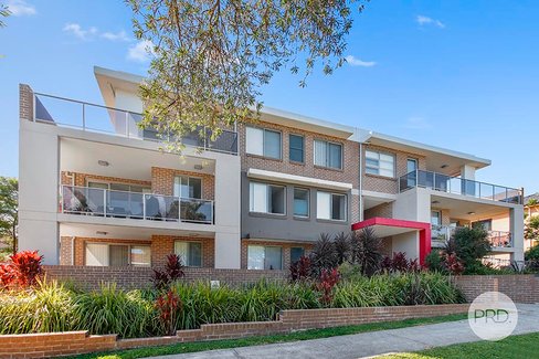 2/4-6 Lawrence St, PEAKHURST NSW 2210