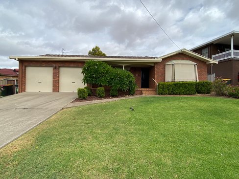 24 Amaroo Road, HILLVUE NSW 2340