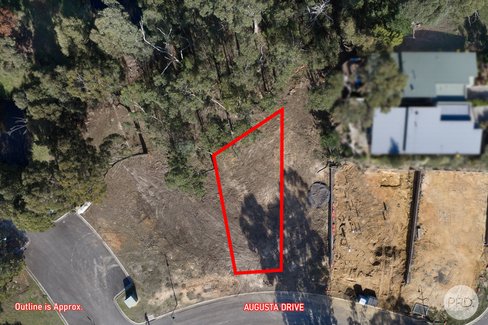 24 Augusta Drive, CRESWICK